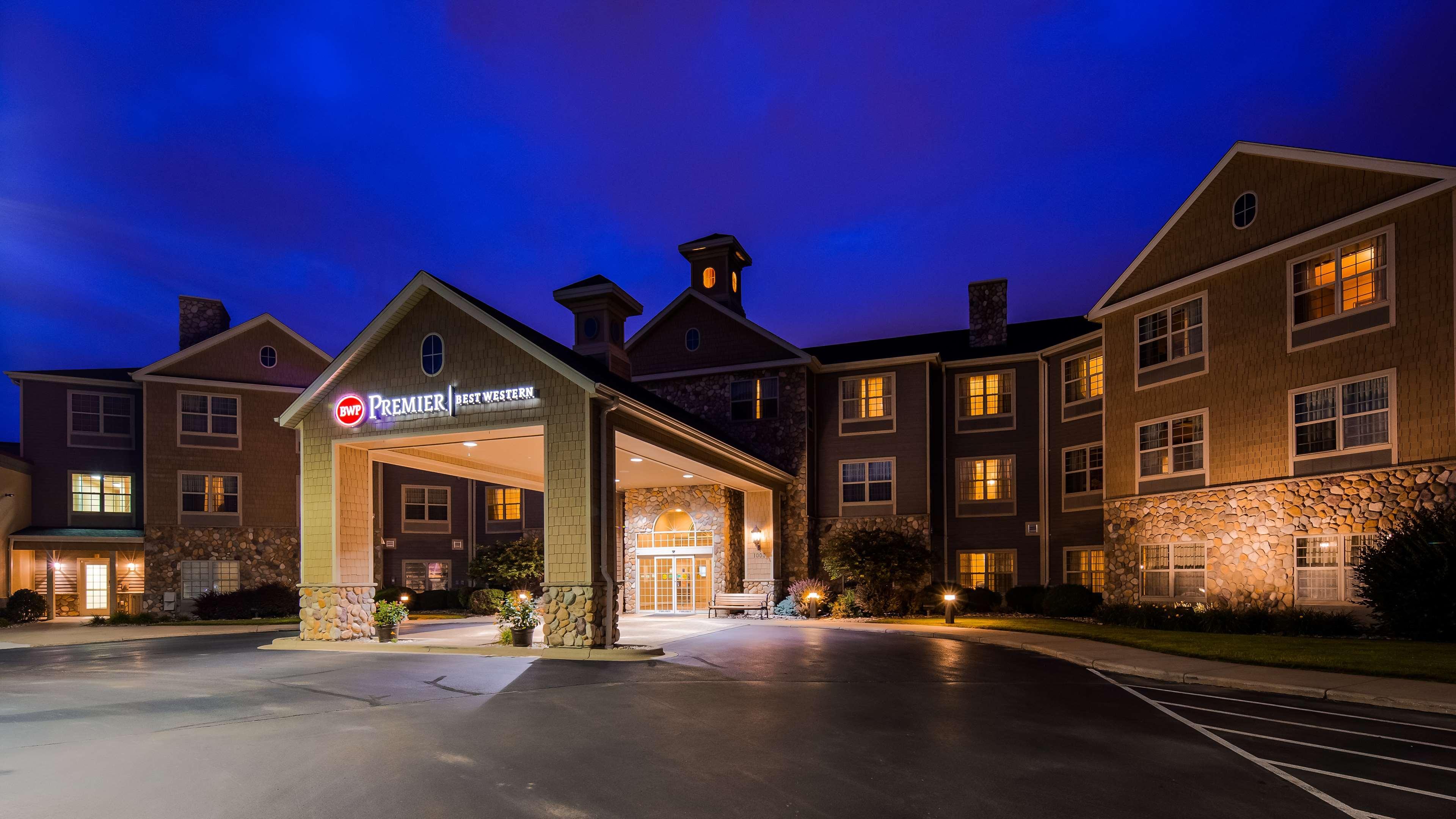 Best Western Premier Bridgewood Hotel Resort Neenah Exteriör bild